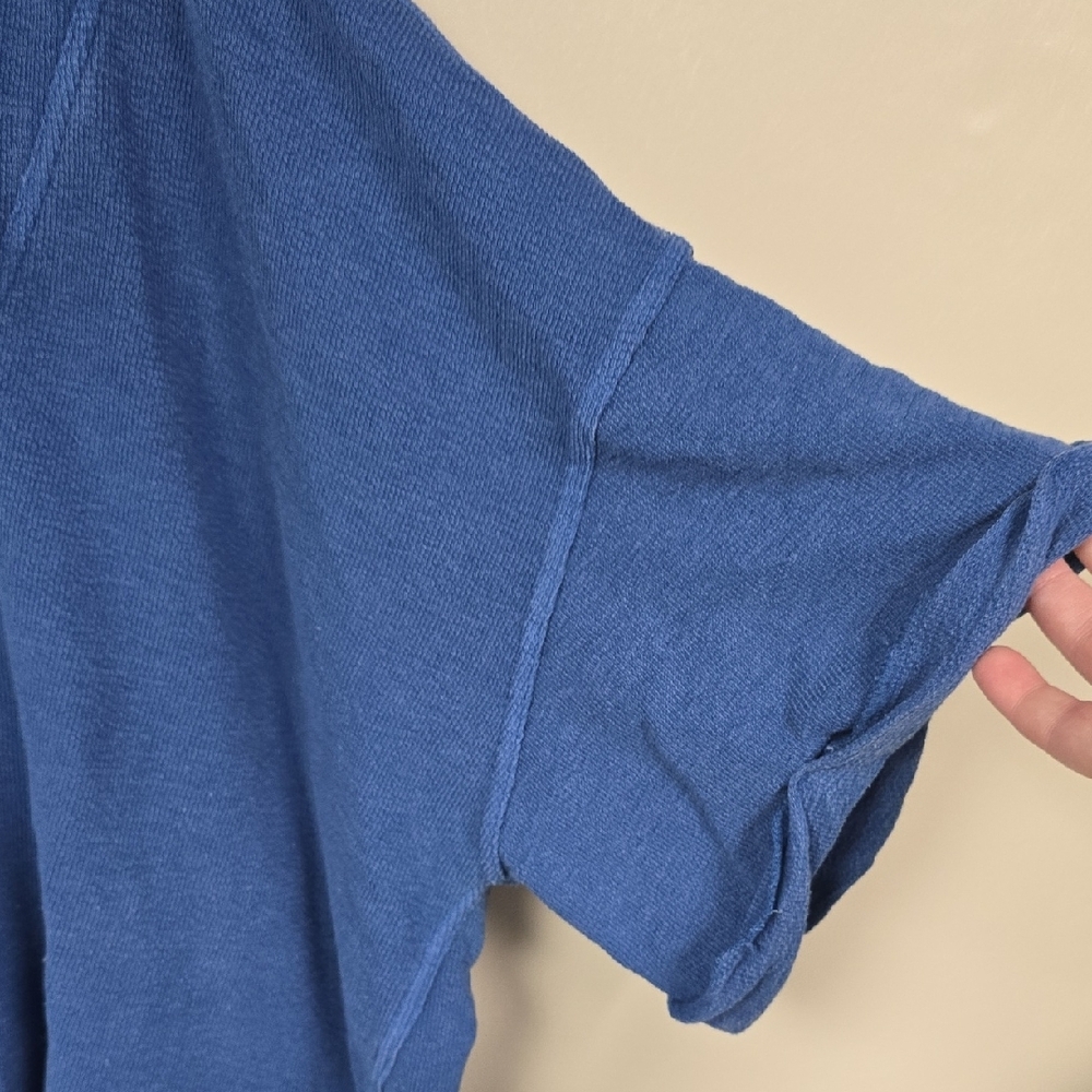 Universal Thread Blue Button-Down Women's Shirt - image 5